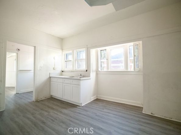 138 E 36th Place, Los Angeles CA 90011