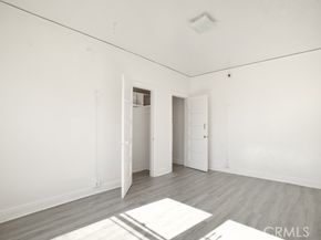 138 E 36th Place, Los Angeles CA 90011