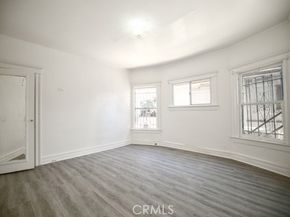 138 E 36th Place, Los Angeles CA 90011