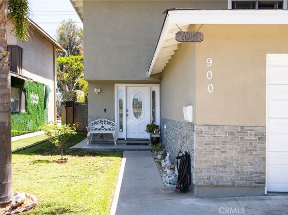 900 E Sagebank Street, Carson CA 90746
