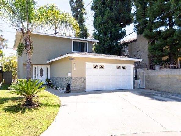 900 E Sagebank Street, Carson CA 90746
