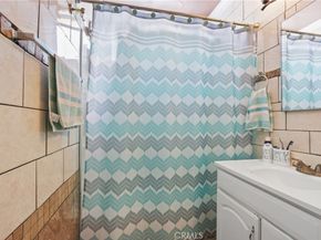 618 E 225th, Carson CA 90745