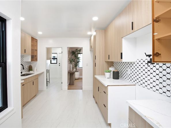 20907 Halldale, Torrance CA 90501