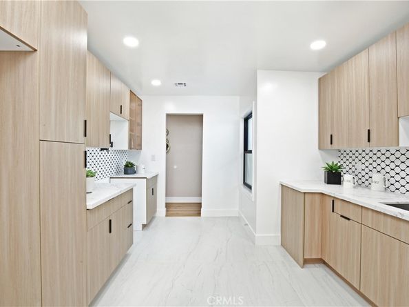 20907 Halldale, Torrance CA 90501