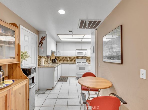 10511 Ashton 101, Los Angeles CA 90024