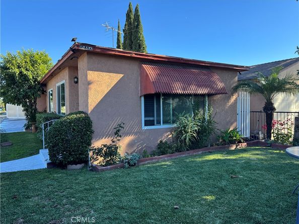 10406 San Carlos, South Gate CA 90280