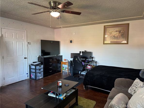 10406 San Carlos, South Gate CA 90280