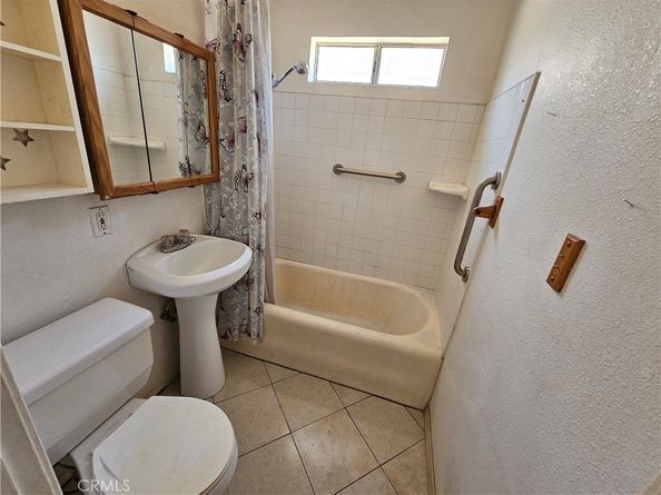 123 E 108th Street, Los Angeles CA 90061