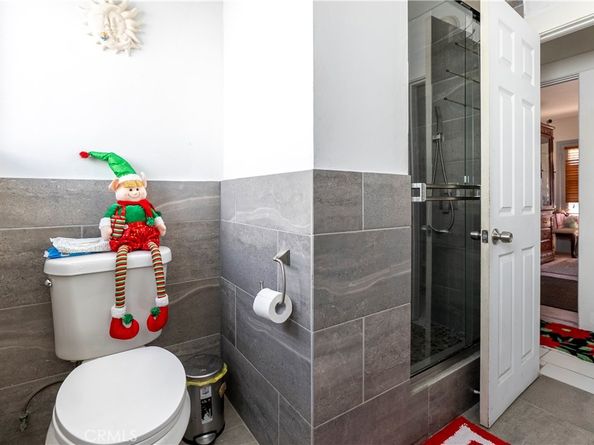 5146 Chesley Avenue, Los Angeles CA 90043