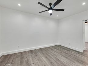 8023 Hooper Ave, Los Angeles CA 90001