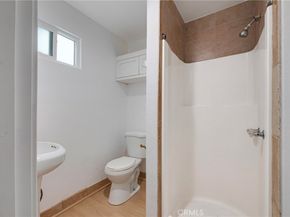 8023 Hooper Ave, Los Angeles CA 90001