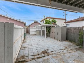 8023 Hooper Ave, Los Angeles CA 90001