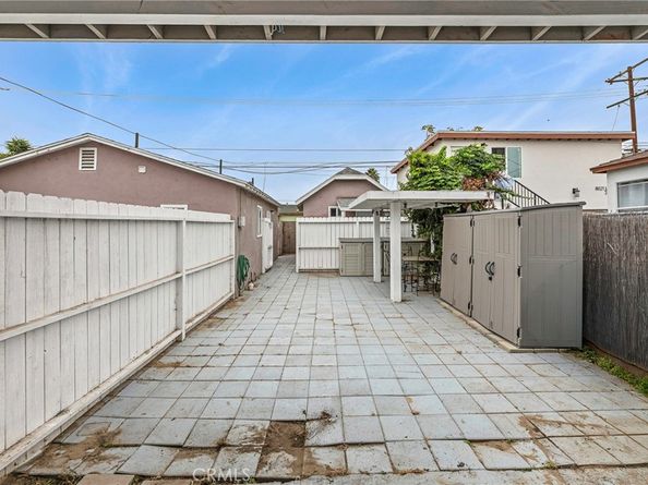 8023 Hooper Ave, Los Angeles CA 90001