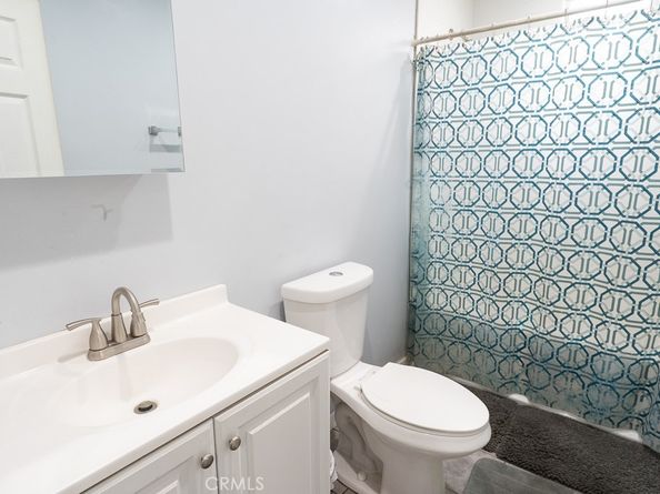 431 W 81st St, Los Angeles CA 90003