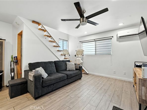 1418 E 54th Street, Los Angeles CA 90011