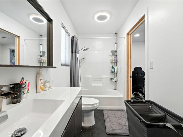 1418 E 54th Street, Los Angeles CA 90011