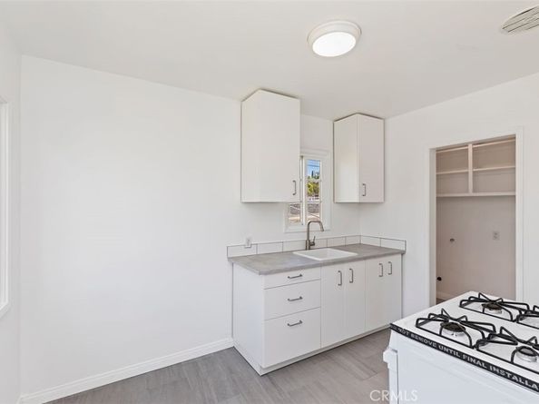 433 435 N Basque, Fullerton CA 92833
