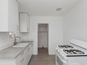 433 435 N Basque, Fullerton CA 92833