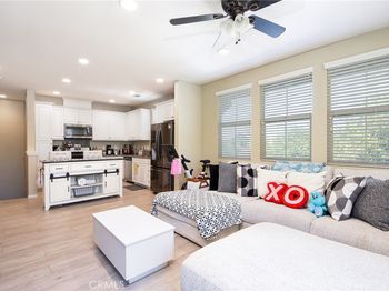 3410 E Santa Clara Paseo