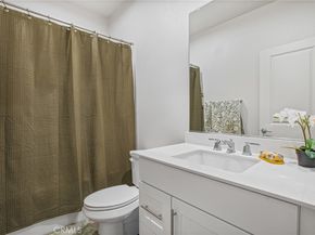 125 Dove Lndg, Covina CA 91722