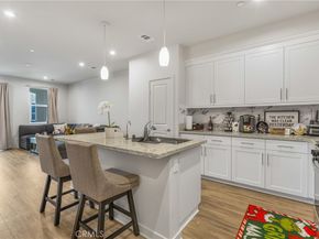 125 Dove Lndg, Covina CA 91722