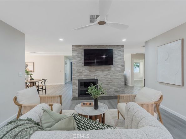 2747 El Caminito, La Crescenta CA 91214