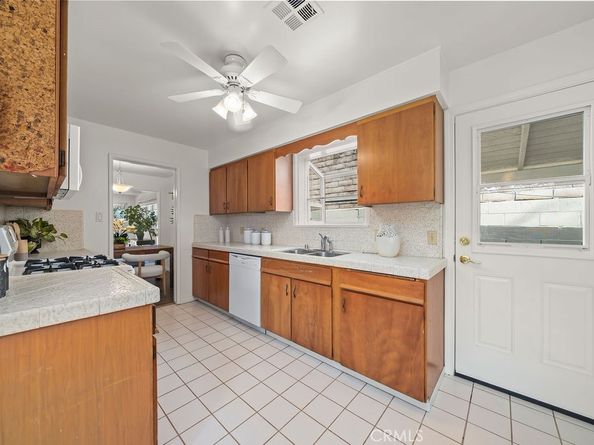 1135 Coronet, Pasadena CA 91107