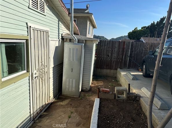 6141 Toltec, Los Angeles CA 90042