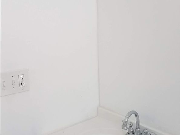 6141 Toltec, Los Angeles CA 90042