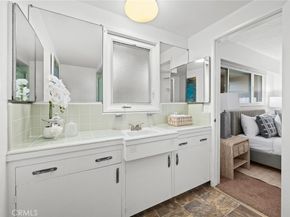 924 S Orange Grove D, Pasadena CA 91105