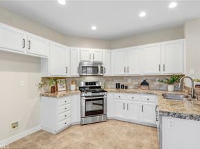 6988 Edinburgh, Rancho Cucamonga CA 91739