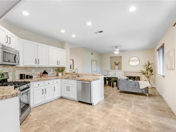 6988 Edinburgh, Rancho Cucamonga CA 91739