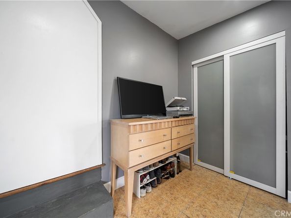 1223 W 187th Place, Gardena CA 90248