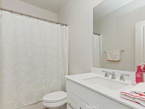 129 Dove Lndg, Covina CA 91722