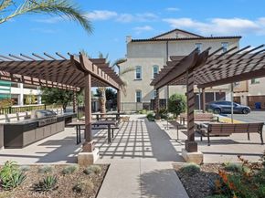 129 Dove Lndg, Covina CA 91722