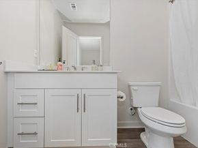 129 Dove Lndg, Covina CA 91722