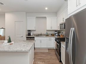 129 Dove Lndg, Covina CA 91722