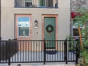 129 Dove Lndg, Covina CA 91722