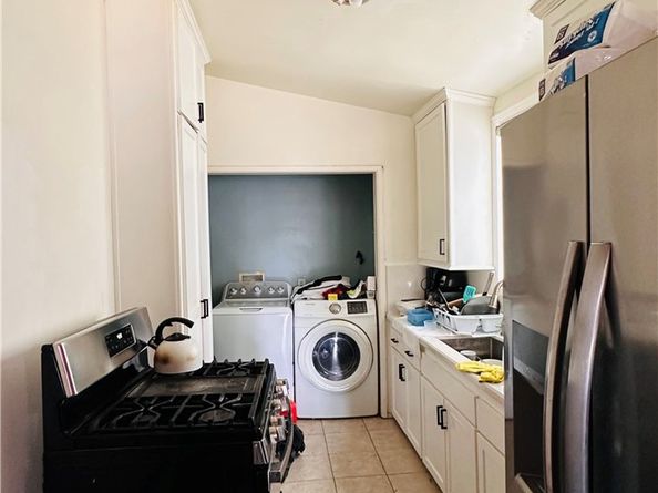 169 E 68th Way, Long Beach CA 90805