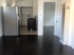 169 E 68th Way, Long Beach CA 90805