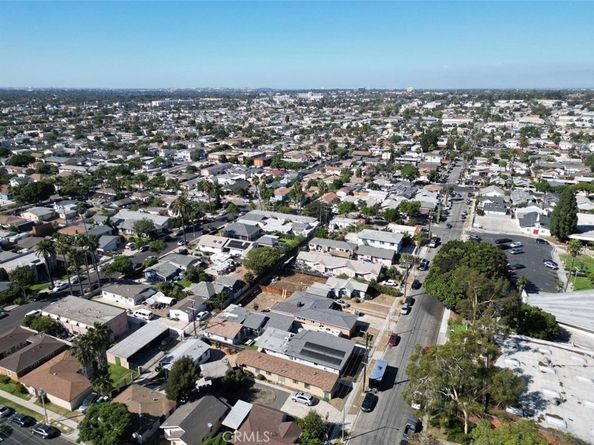 1872 Lemon Avenue, Long Beach CA 90806