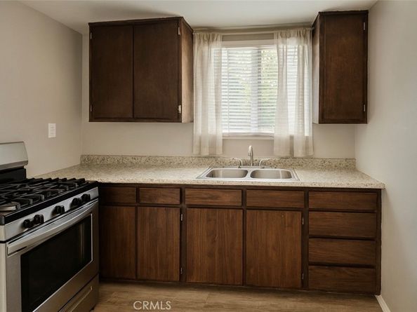 1872 Lemon Avenue, Long Beach CA 90806