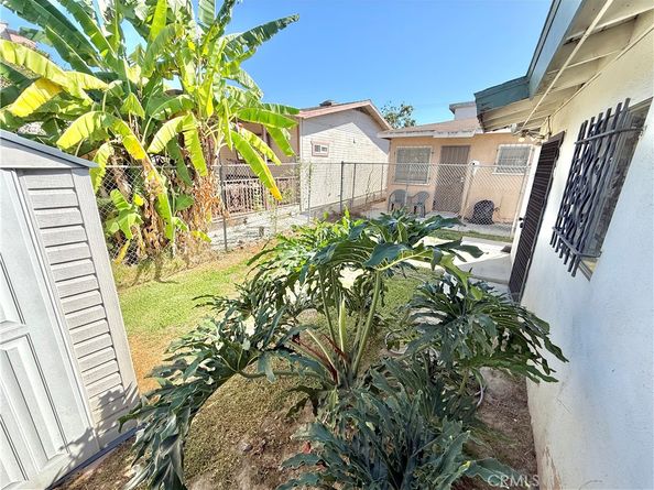 1872 Lemon Avenue, Long Beach CA 90806