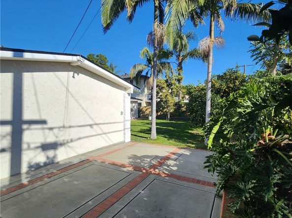 1626 E 15th St, Santa Ana CA 92701