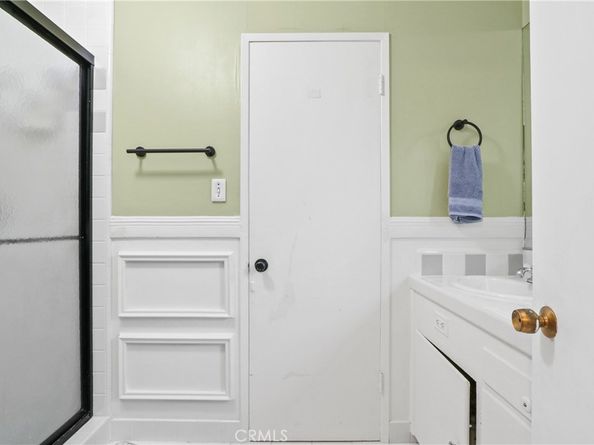 946 W La Deney, Ontario CA 91762