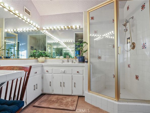 946 W La Deney, Ontario CA 91762