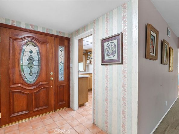 946 W La Deney, Ontario CA 91762