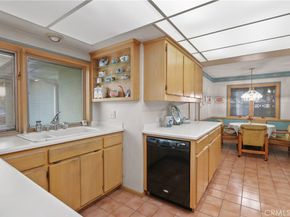 946 W La Deney, Ontario CA 91762