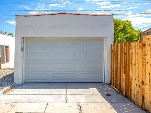 5140 Chesley Avenue, Los Angeles CA 90043