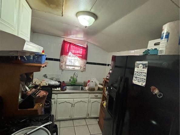 223 E 28th Street, Los Angeles CA 90011